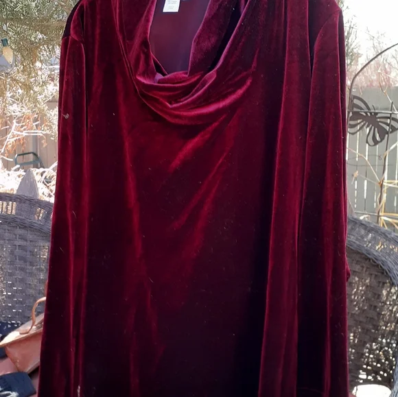 Coldwater Creek pullover top - Picture 2 of 7